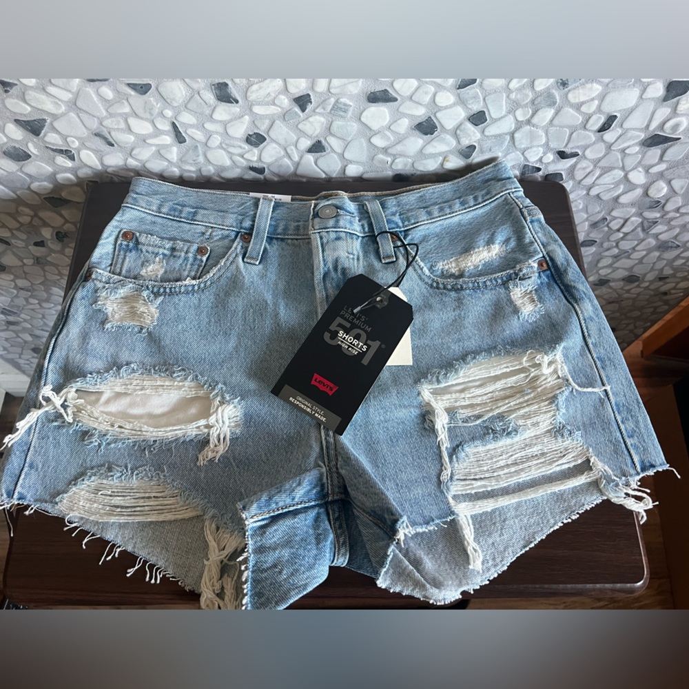 Levi's Women's Premium 501 Original Shorts in size 27